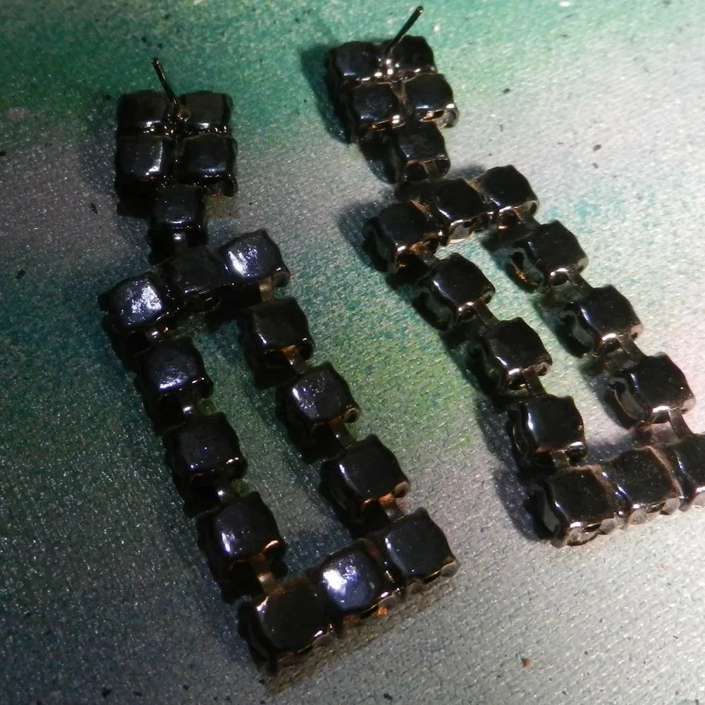 VTG Contempo marcasite pierced earrings jet black faux crystal drop and dangle